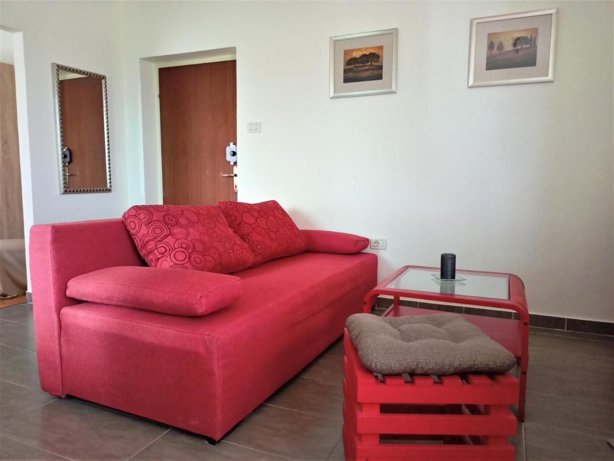 Cozy Apartment In The City Center بولا المظهر الخارجي الصورة