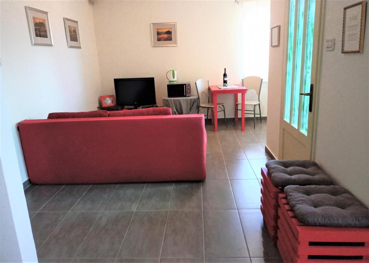 Cozy Apartment In The City Center بولا المظهر الخارجي الصورة